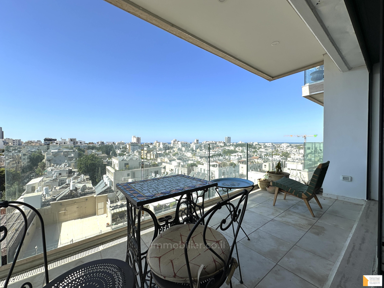Apartamento 4 cômodos Tel Aviv Bazel 232-IBL-3856