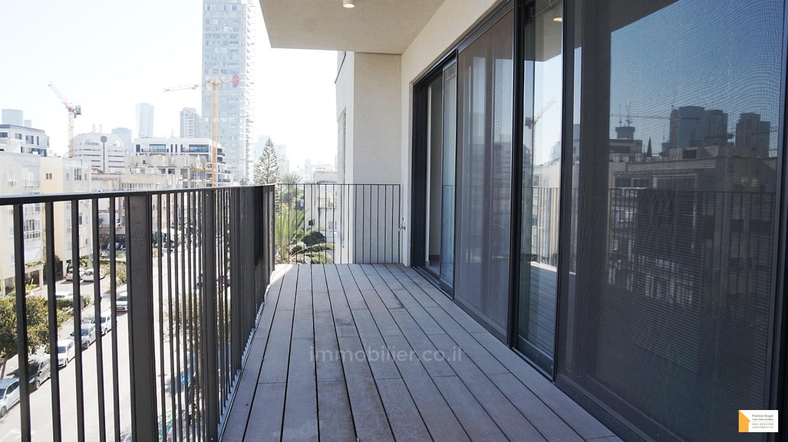 Apartamento 4 cômodos Tel Aviv Centro da cidade 232-IBL-3877