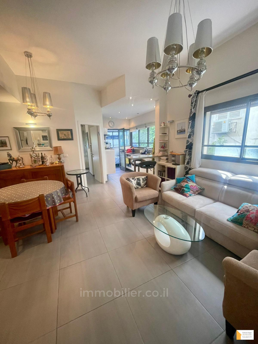 Apartamento 3 cômodos Tel Aviv Região marítima 232-IBL-3882