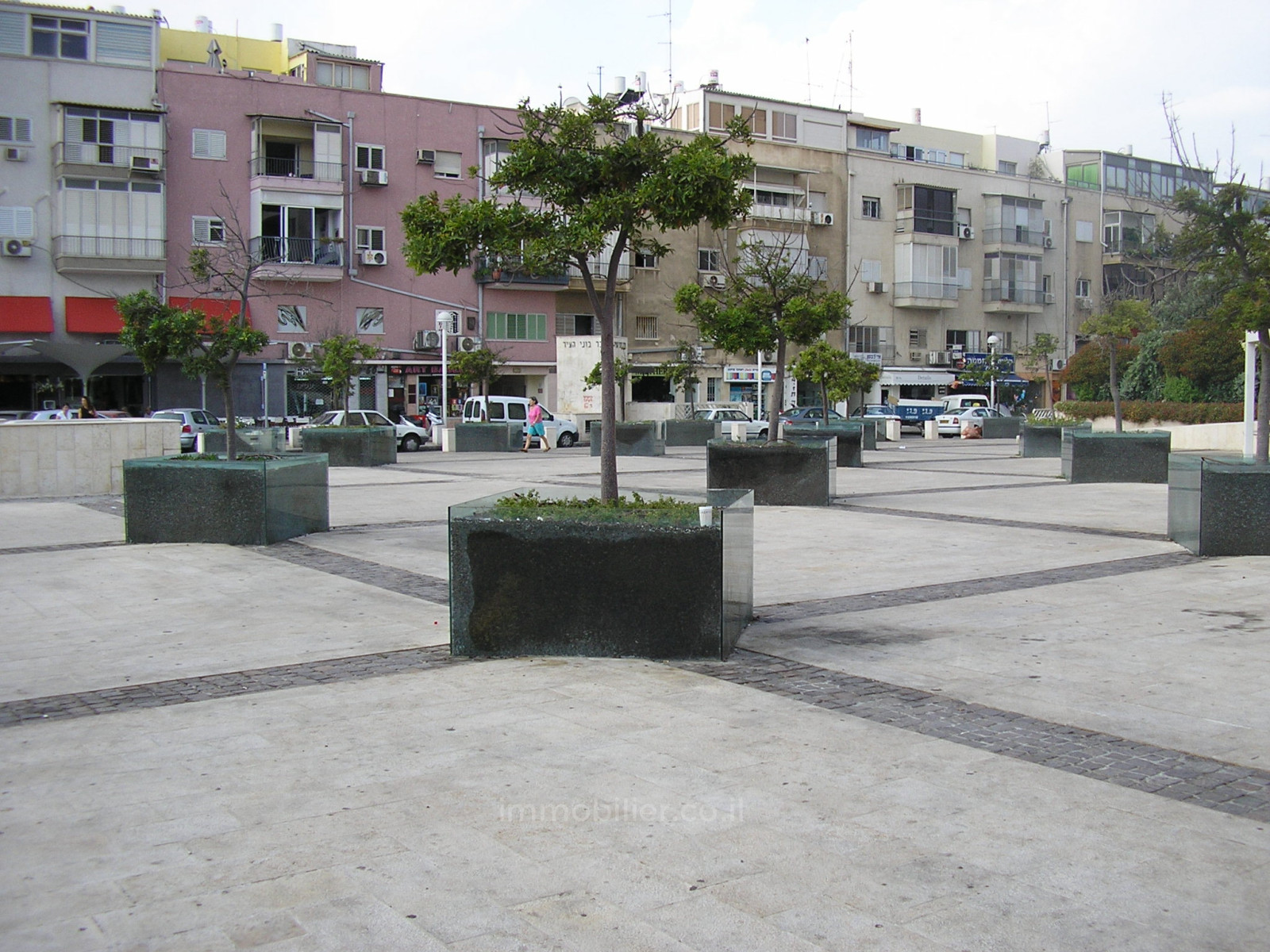 Apartamento 3 cômodos Tel Aviv Sokolov 232-IBL-3884