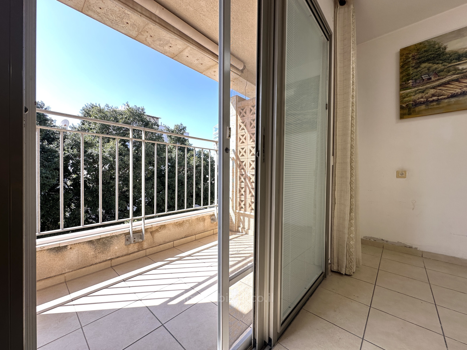 Casarão 2.5 cômodos Tel Aviv Dizengof 232-IBL-3901