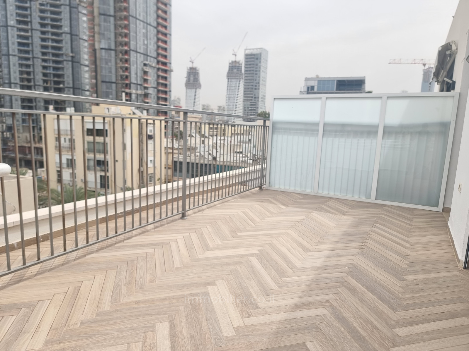 Cobertura 4 cômodos Tel Aviv Centro da cidade 232-IBL-3916