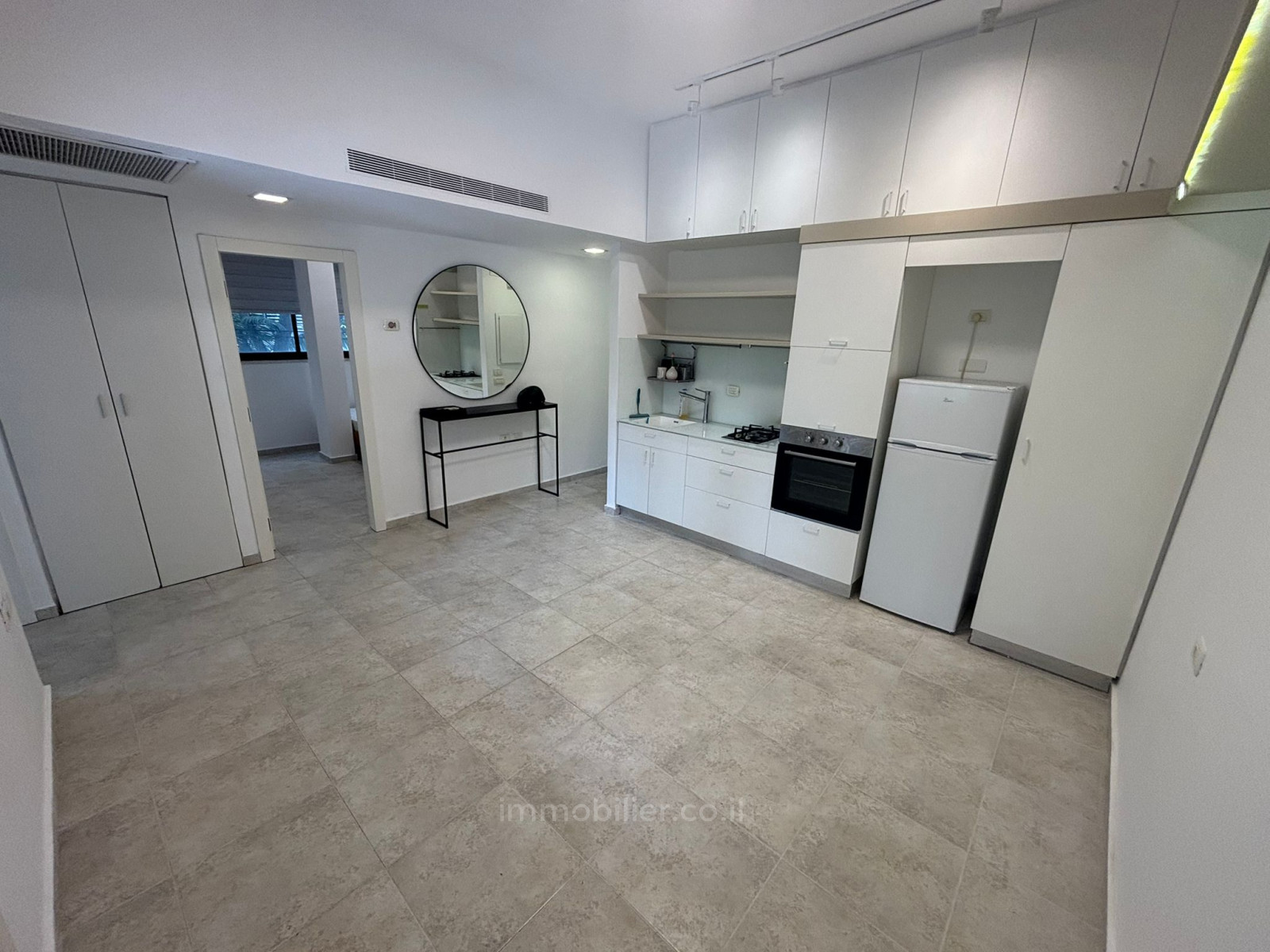 Apartamento 3 cômodos Tel Aviv Centro da cidade 232-IBL-3935