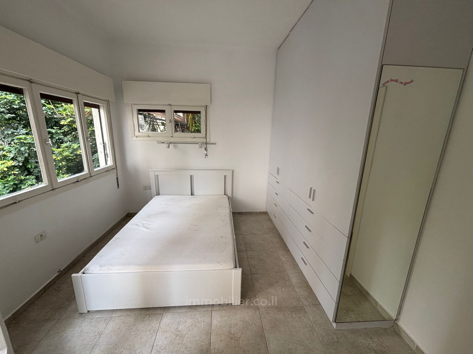 Apartamento 3 cômodos Tel Aviv Centro da cidade 232-IBL-3935