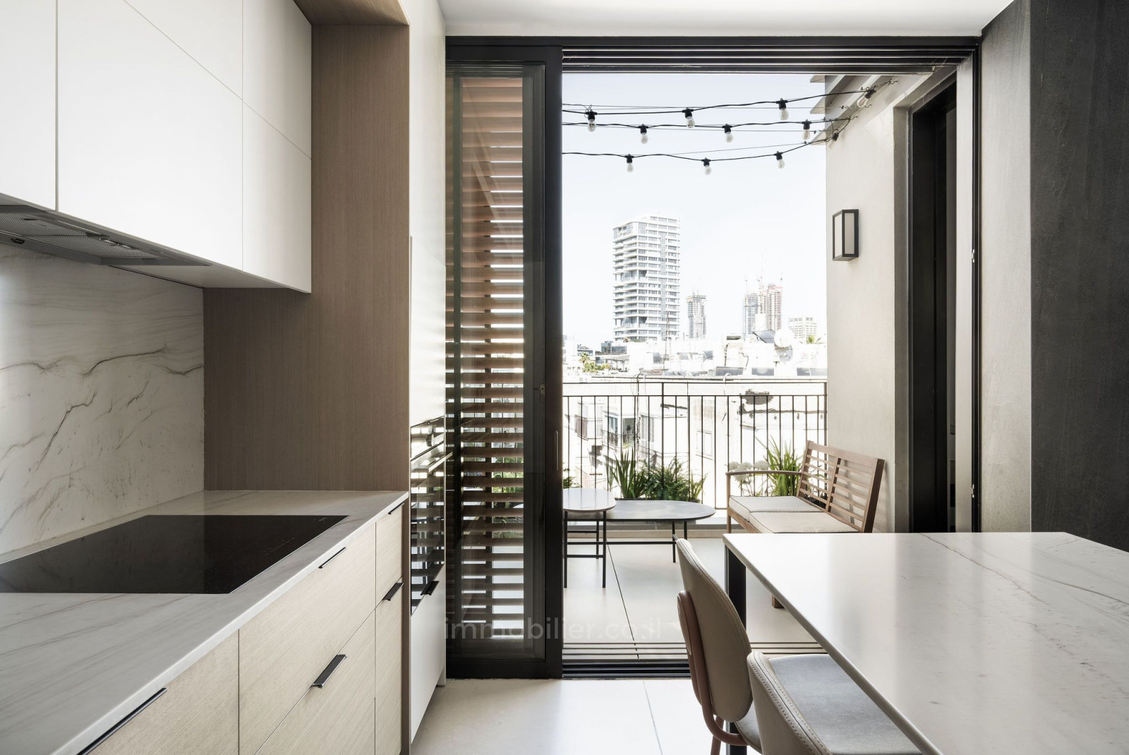 Apartamento 4 cômodos Tel Aviv Região marítima 232-IBL-3940