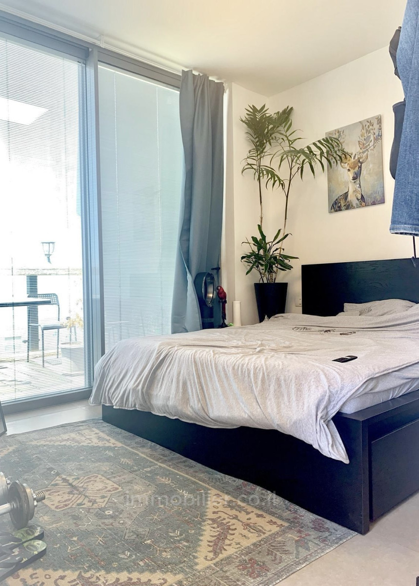 Duplex 4 cômodos Tel Aviv Sokolov 232-IBL-3951