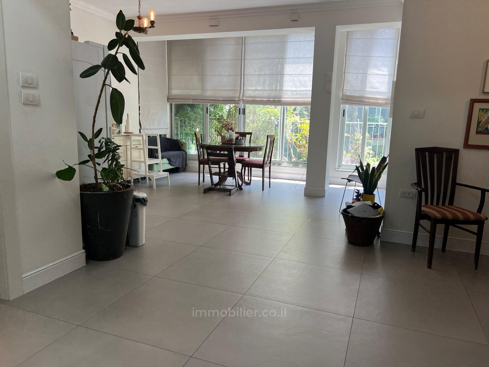 Apartamento 3 cômodos Tel Aviv Bazel 232-IBL-3963