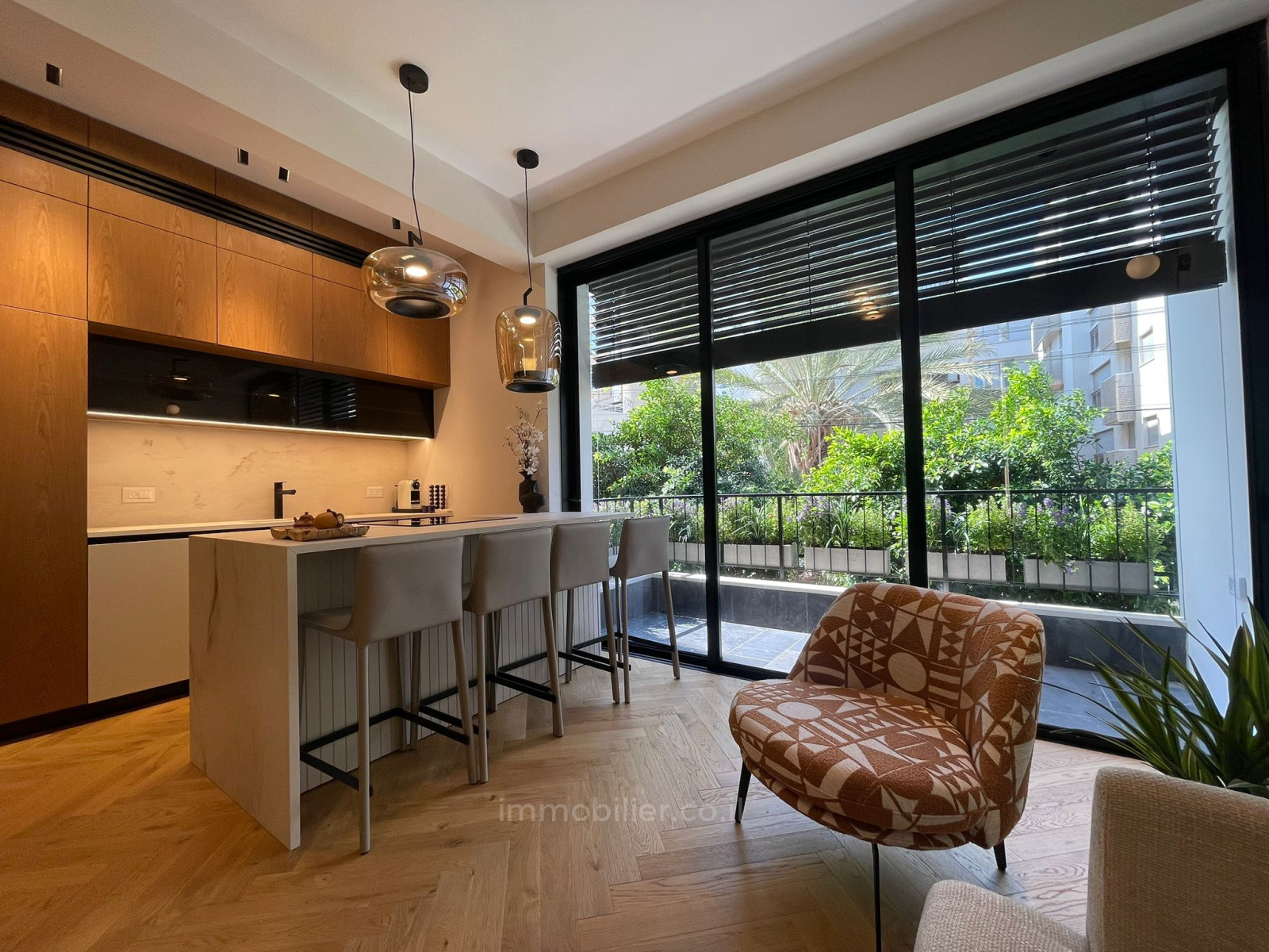 Apartamento 3 cômodos Tel Aviv Região marítima 232-IBL-3977