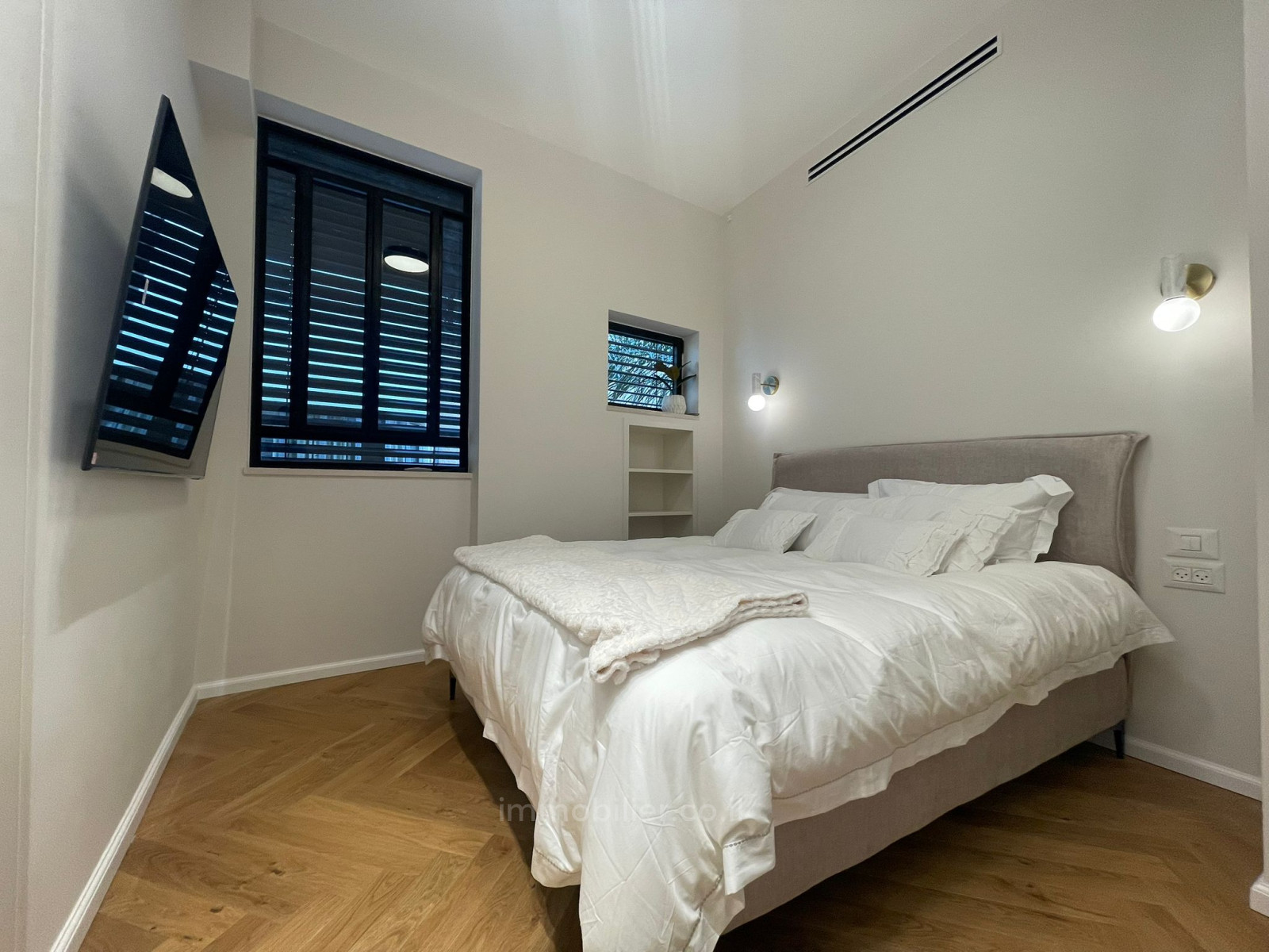 Apartamento 3 cômodos Tel Aviv Região marítima 232-IBL-3977