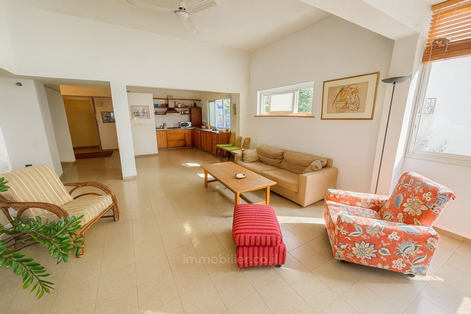 Apartamento 3 cômodos Tel Aviv Região marítima 232-IBL-3978