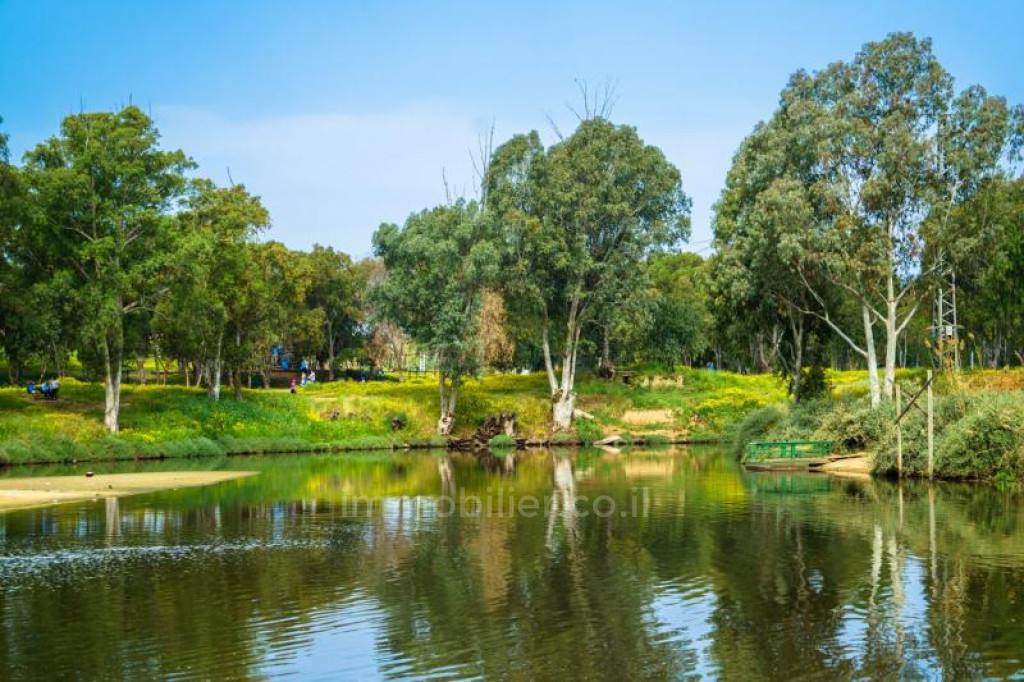 Apartamento 5 cômodos Tel Aviv Yehouda hamakaby 232-IBL-3987