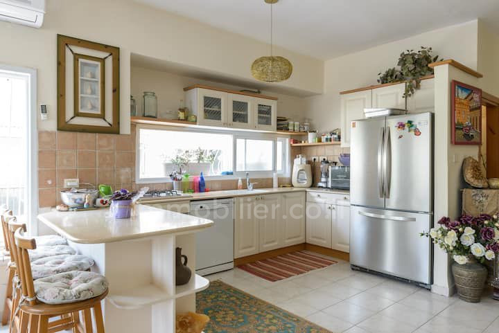 Apartamento 5 cômodos Tel Aviv Sokolov 232-IBL-3991