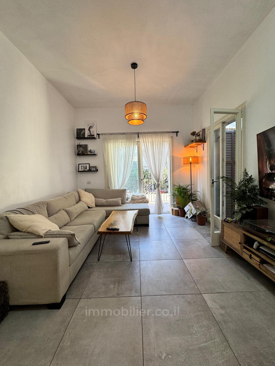 Apartamento 2 cômodos Tel Aviv Região marítima 232-IBL-4006