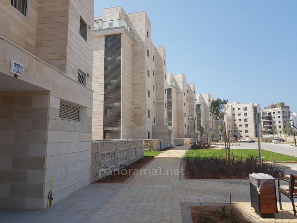 Apartamento 4 cômodos Ascalão Neve Adarim 233-IBL-1012