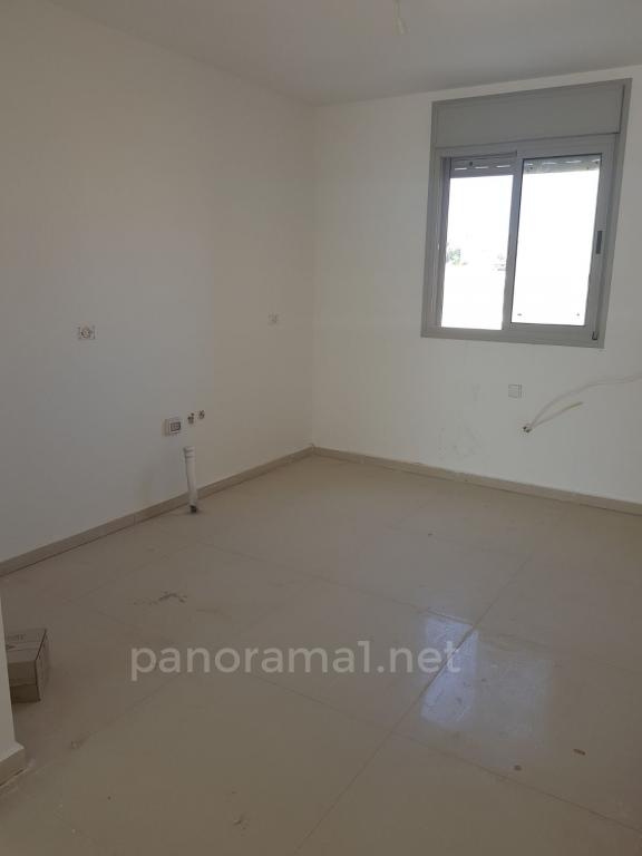 Apartamento 4 cômodos Ascalão Neve Adarim 233-IBL-1012