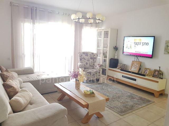 Apartamento 3 cômodos Ascalão Neve Ilan 233-IBL-1013