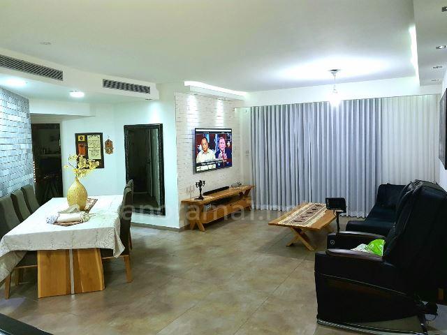 Apartamento 5 cômodos Ascalão Neve Adarim 233-IBL-1033