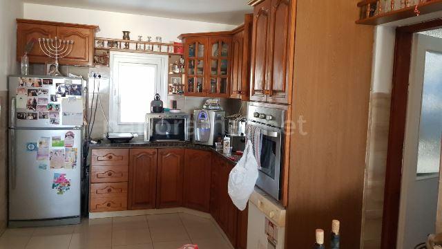 Apartamento 4.5 cômodos Ascalão Barnea 233-IBL-1037