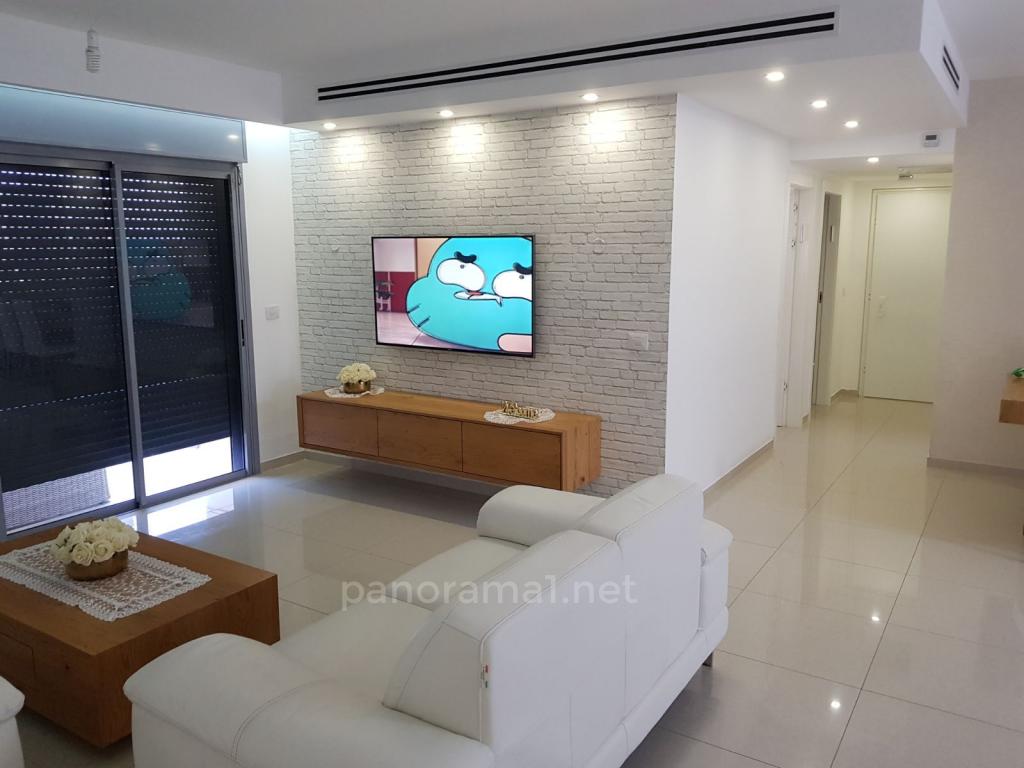 Apartamento 5 cômodos Ascalão Barnea 233-IBL-1051