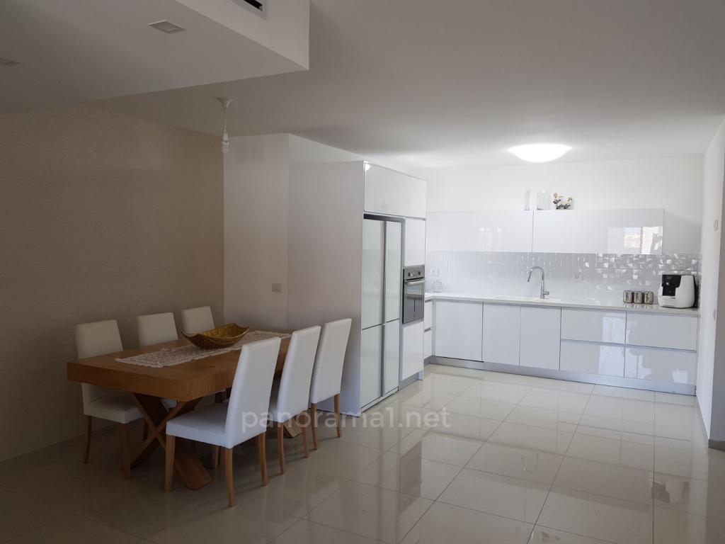 Apartamento 5 cômodos Ascalão Barnea 233-IBL-1051