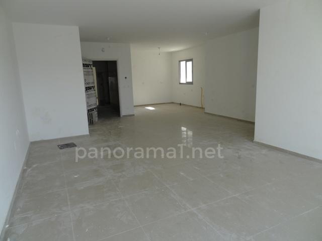 Apartamento 5 cômodos Ascalão Neve Ilan 233-IBL-1095