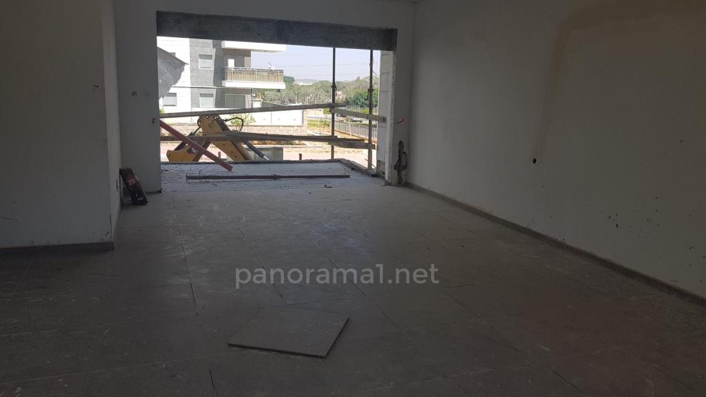 Apartamento 4 cômodos Ascalão Barnea 233-IBL-1134