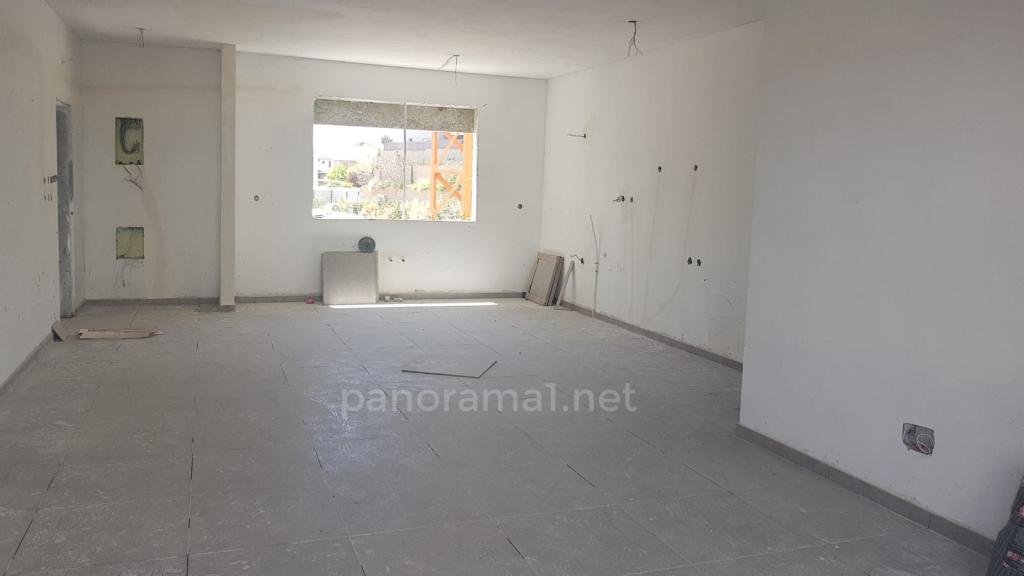 Apartamento 4 cômodos Ascalão Barnea 233-IBL-1134