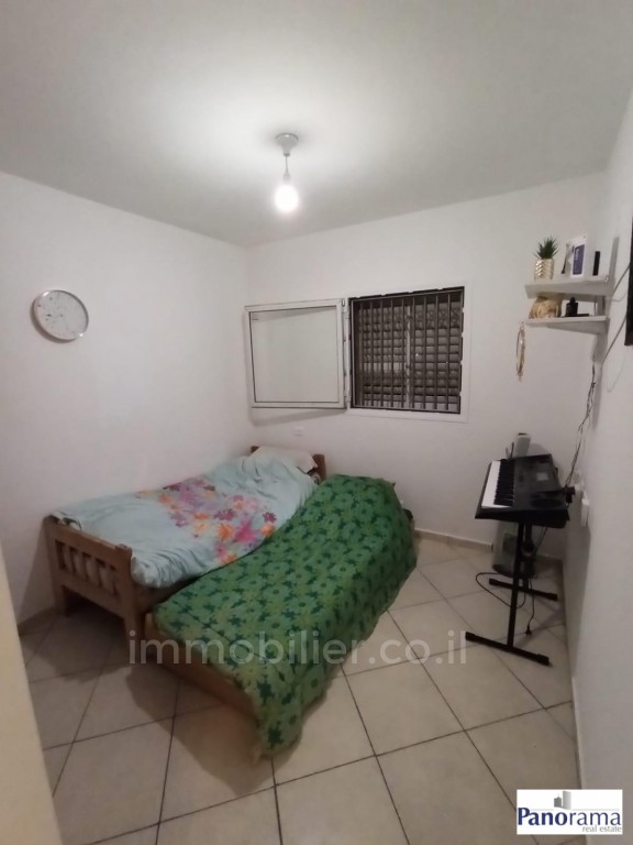 Apartamento 4 cômodos Ascalão Neve Ilan 233-IBL-1192