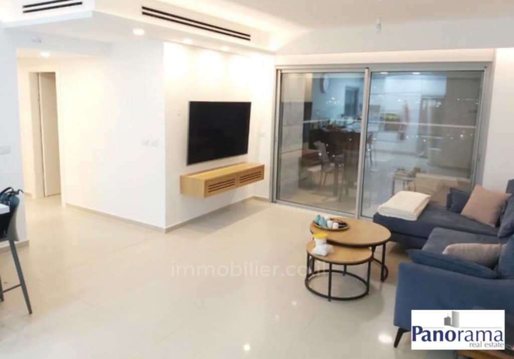 Apartamento 4 cômodos Ascalão Agamim 233-IBL-1243