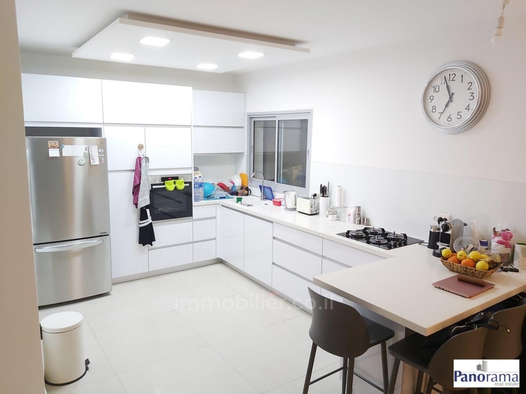 Apartamento 4 cômodos Ascalão Agamim 233-IBL-1243