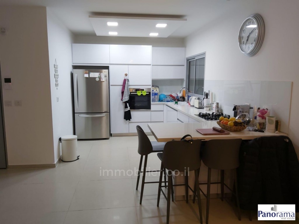Apartamento 4 cômodos Ascalão Agamim 233-IBL-1243