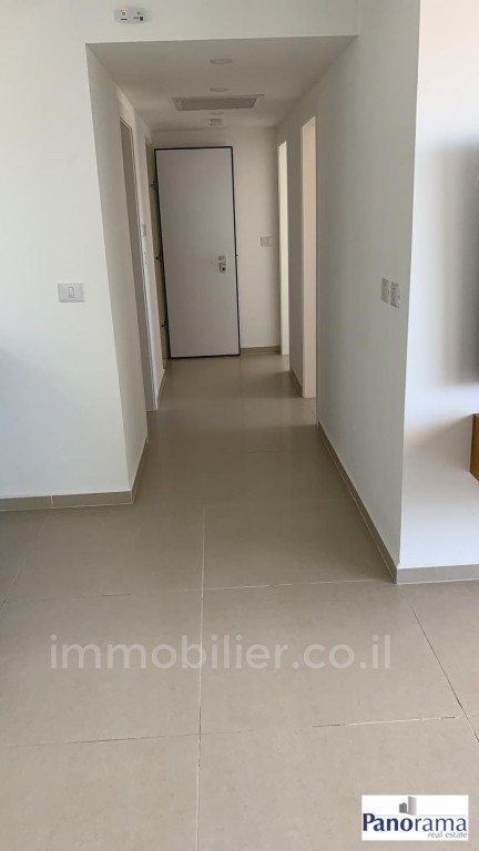 Apartamento 4 cômodos Ascalão Agamim 233-IBL-1243