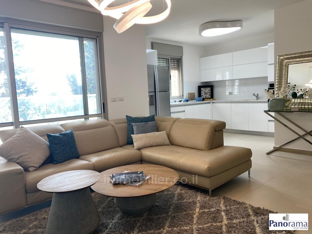 Apartamento 4 cômodos Ascalão Agamim 233-IBL-1248