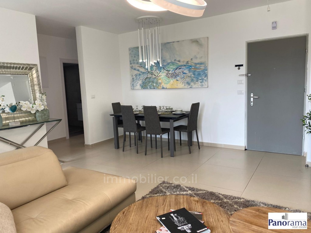 Apartamento 4 cômodos Ascalão Agamim 233-IBL-1248