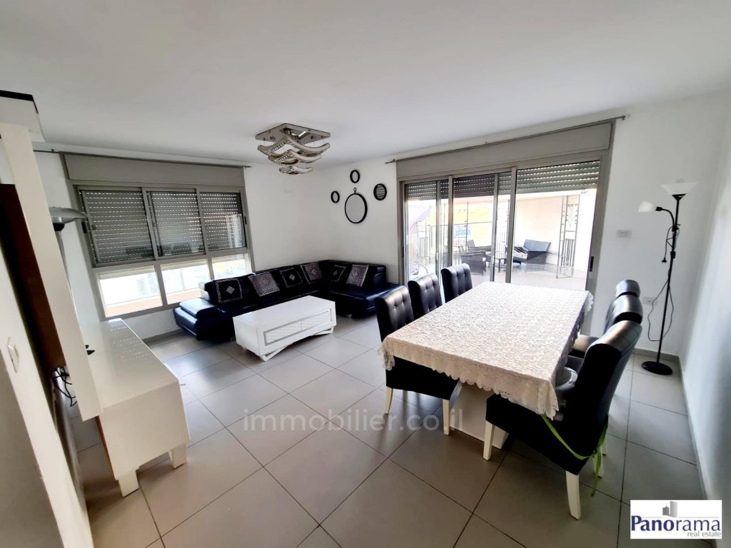 Cobertura 5 cômodos Ascalão Agamim 233-IBL-1267