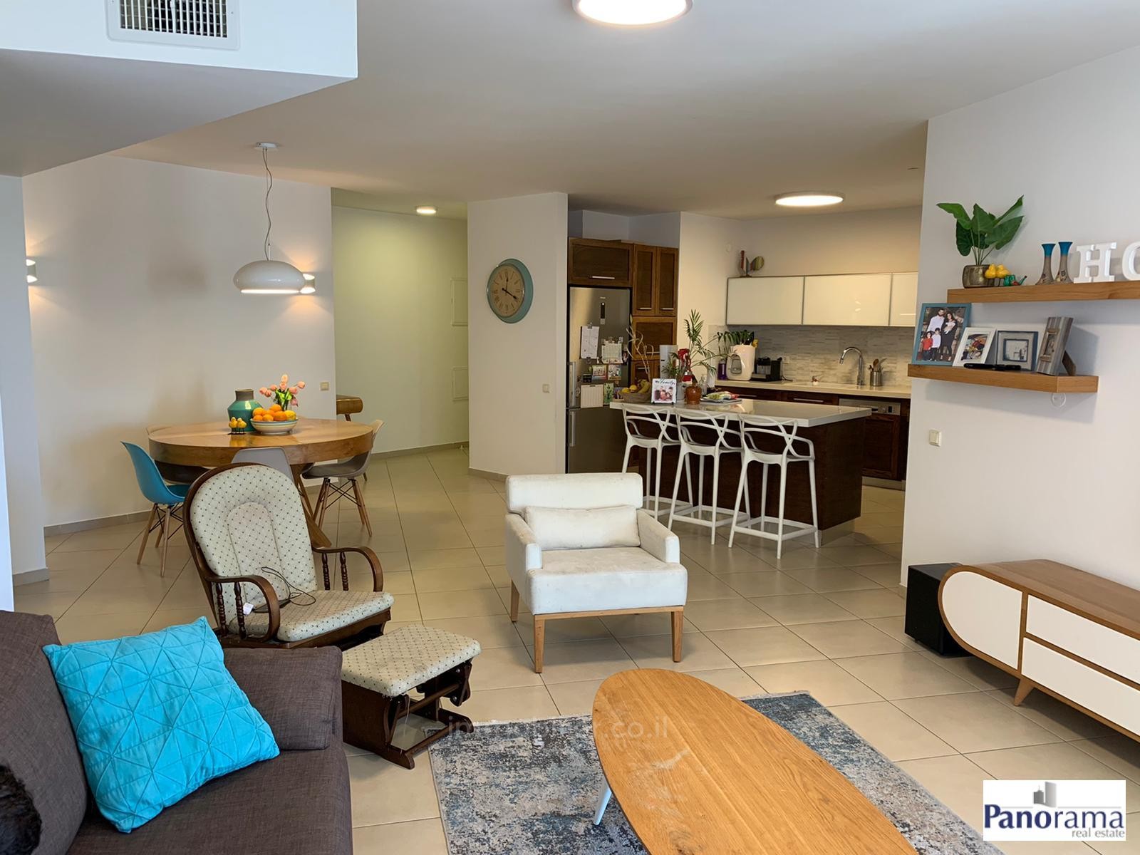 Apartamento 5 cômodos Ascalão Afridar 233-IBL-1284