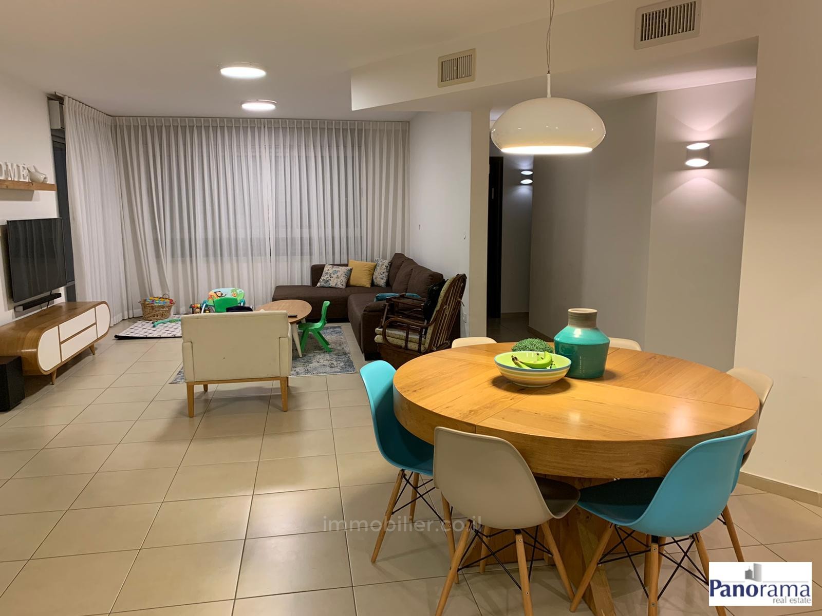 Apartamento 5 cômodos Ascalão Afridar 233-IBL-1284