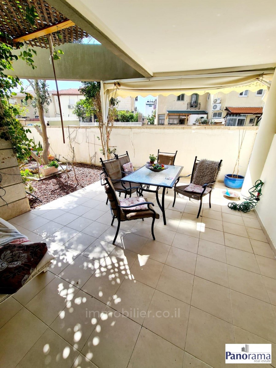 Apartamento garden 5 cômodos Ascalão Afridar 233-IBL-1285