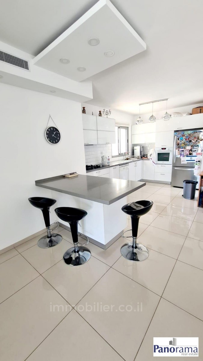 Apartamento 4 cômodos Ascalão Guivat Tsion 233-IBL-1304