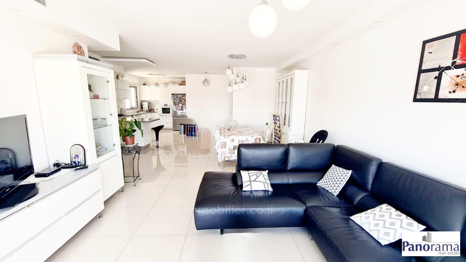 Apartamento 4 cômodos Ascalão Guivat Tsion 233-IBL-1304