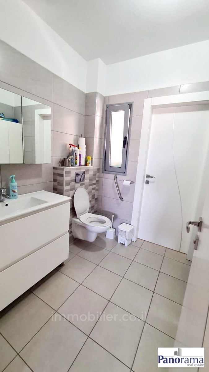 Apartamento 4 cômodos Ascalão Guivat Tsion 233-IBL-1304