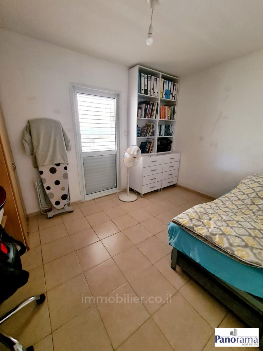 Apartamento 4 cômodos Ascalão Neve Dkalim 233-IBL-1305