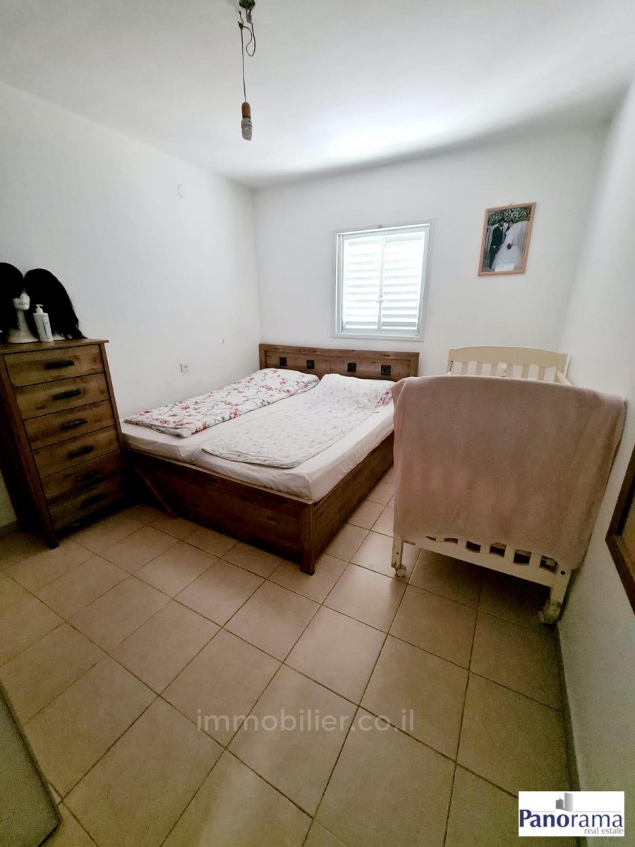 Apartamento 4 cômodos Ascalão Neve Dkalim 233-IBL-1305