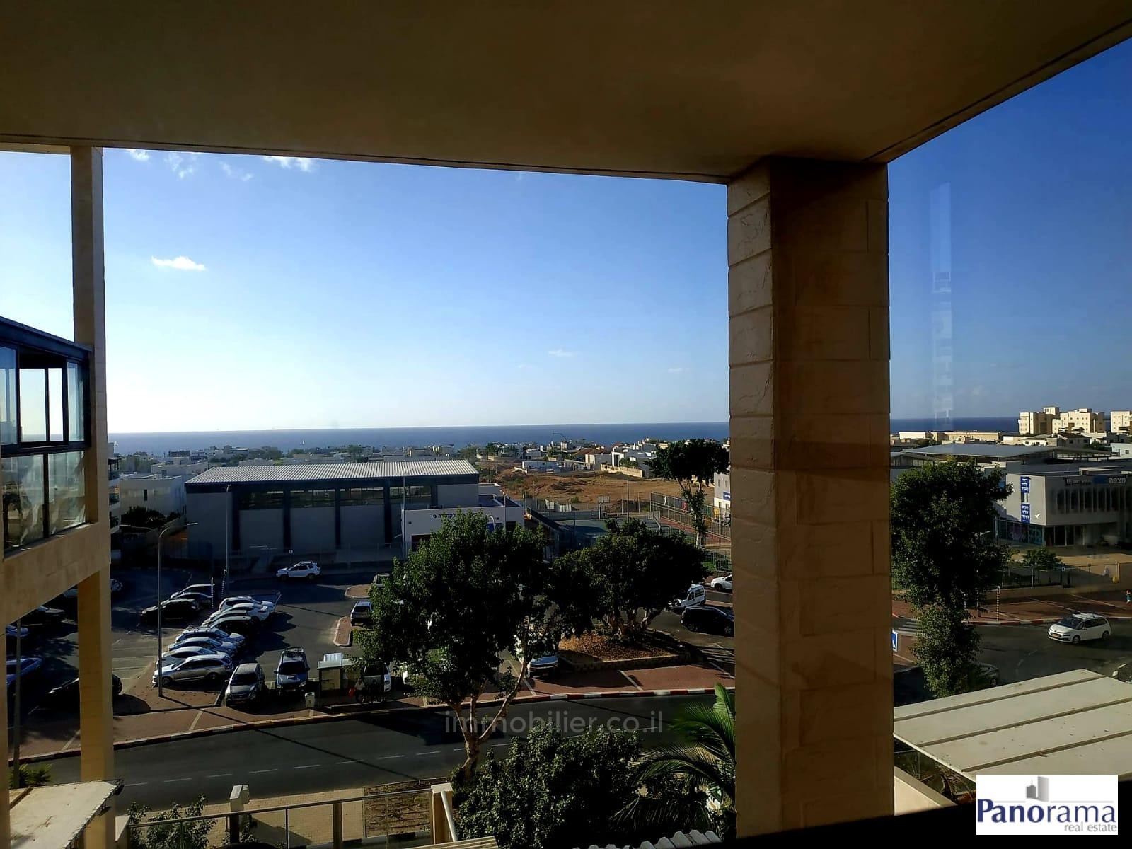 Apartamento 5 cômodos Ascalão Barnea 233-IBL-1306