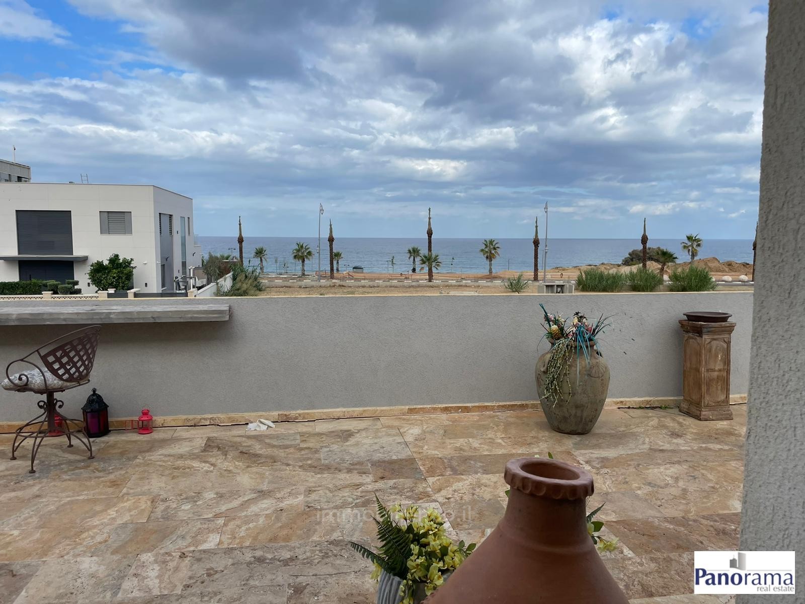 Casarão 6 cômodos Ascalão Barnea 233-IBL-1307