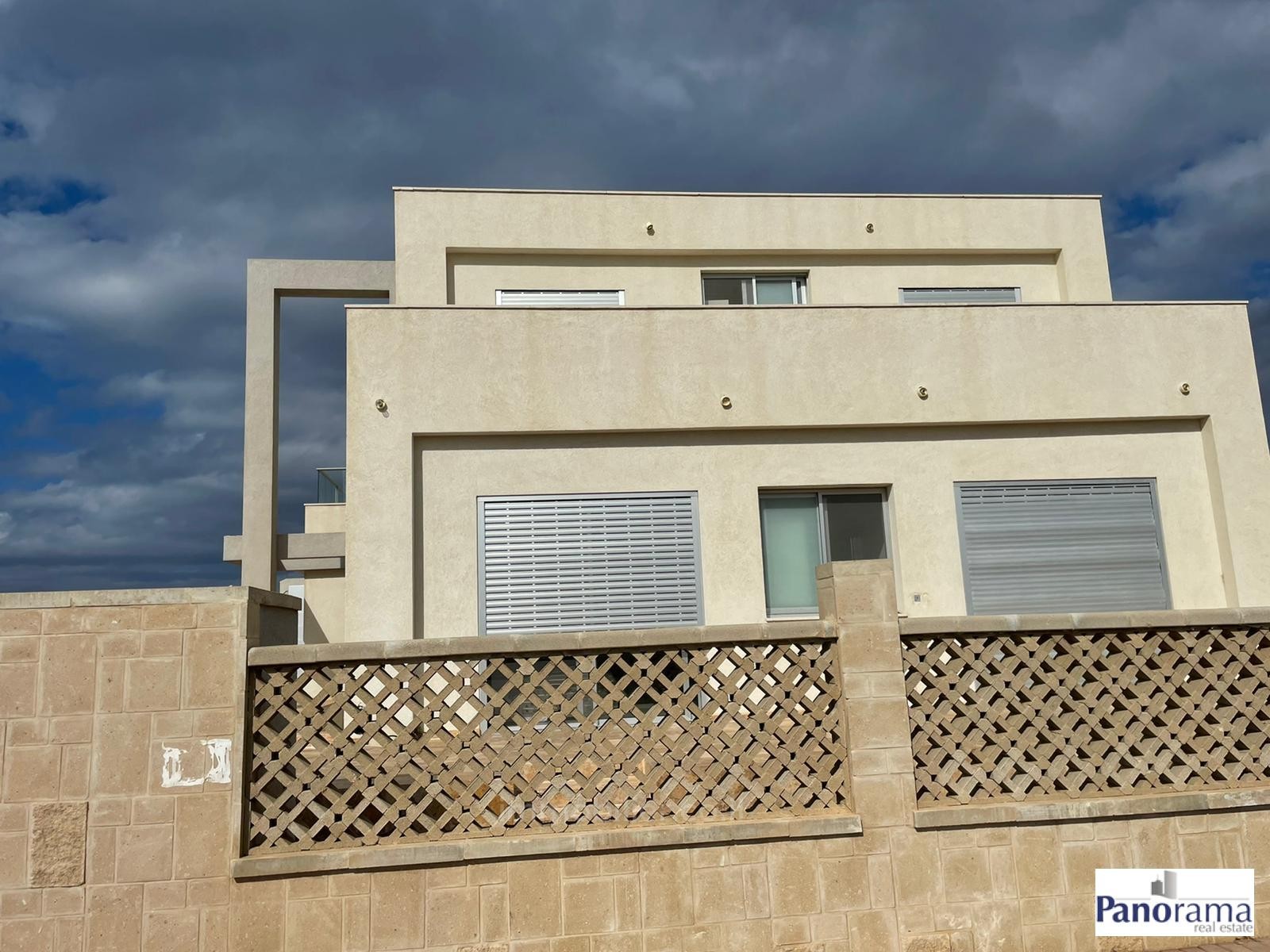 Casarão 6 cômodos Ascalão Barnea 233-IBL-1307