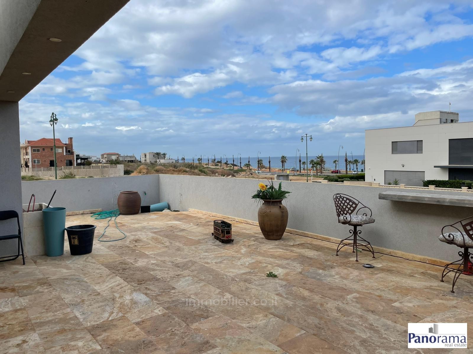 Casarão 6 cômodos Ascalão Barnea 233-IBL-1307