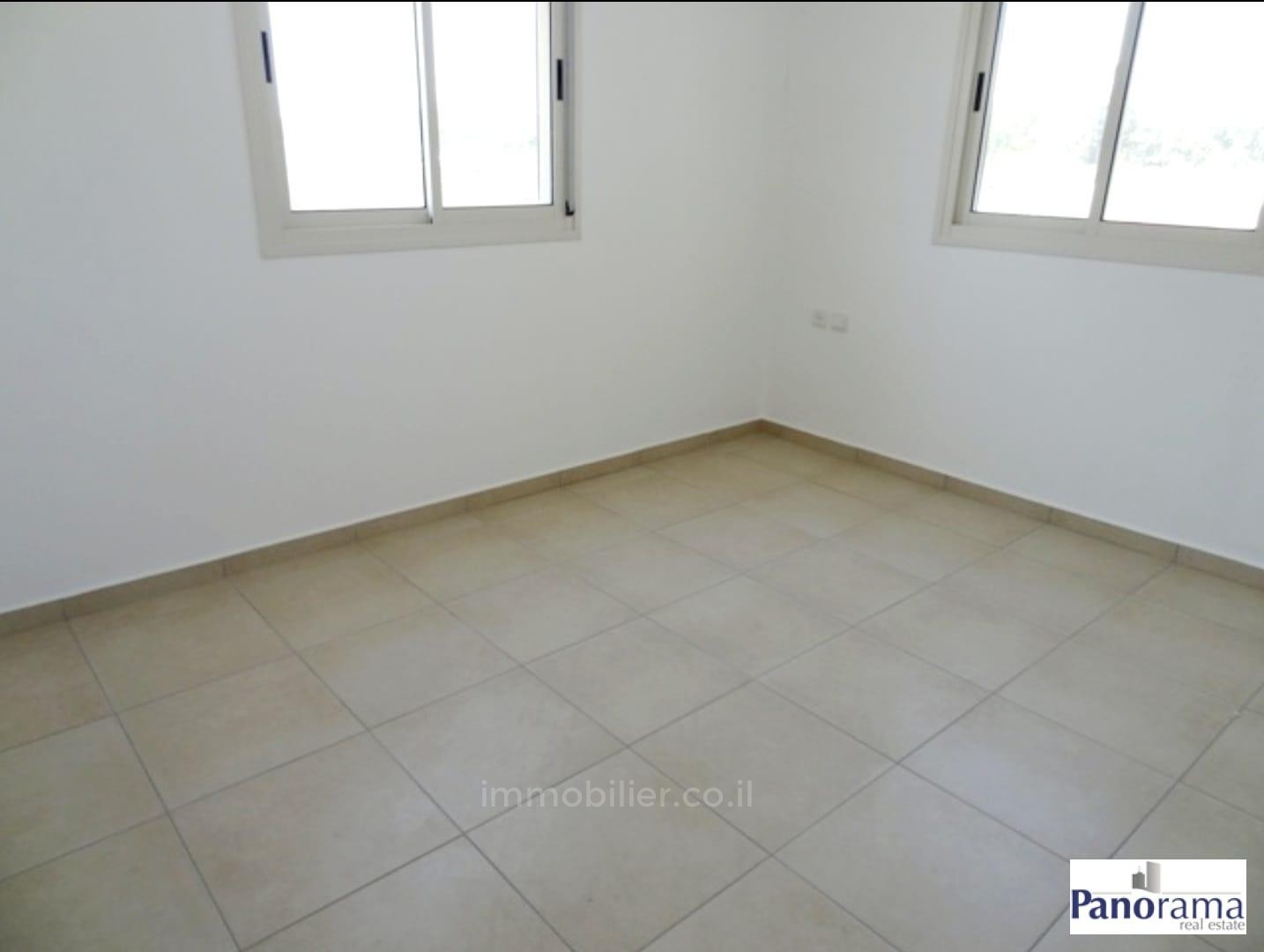 Apartamento 3 cômodos Ascalão Neve Ilan 233-IBL-1312