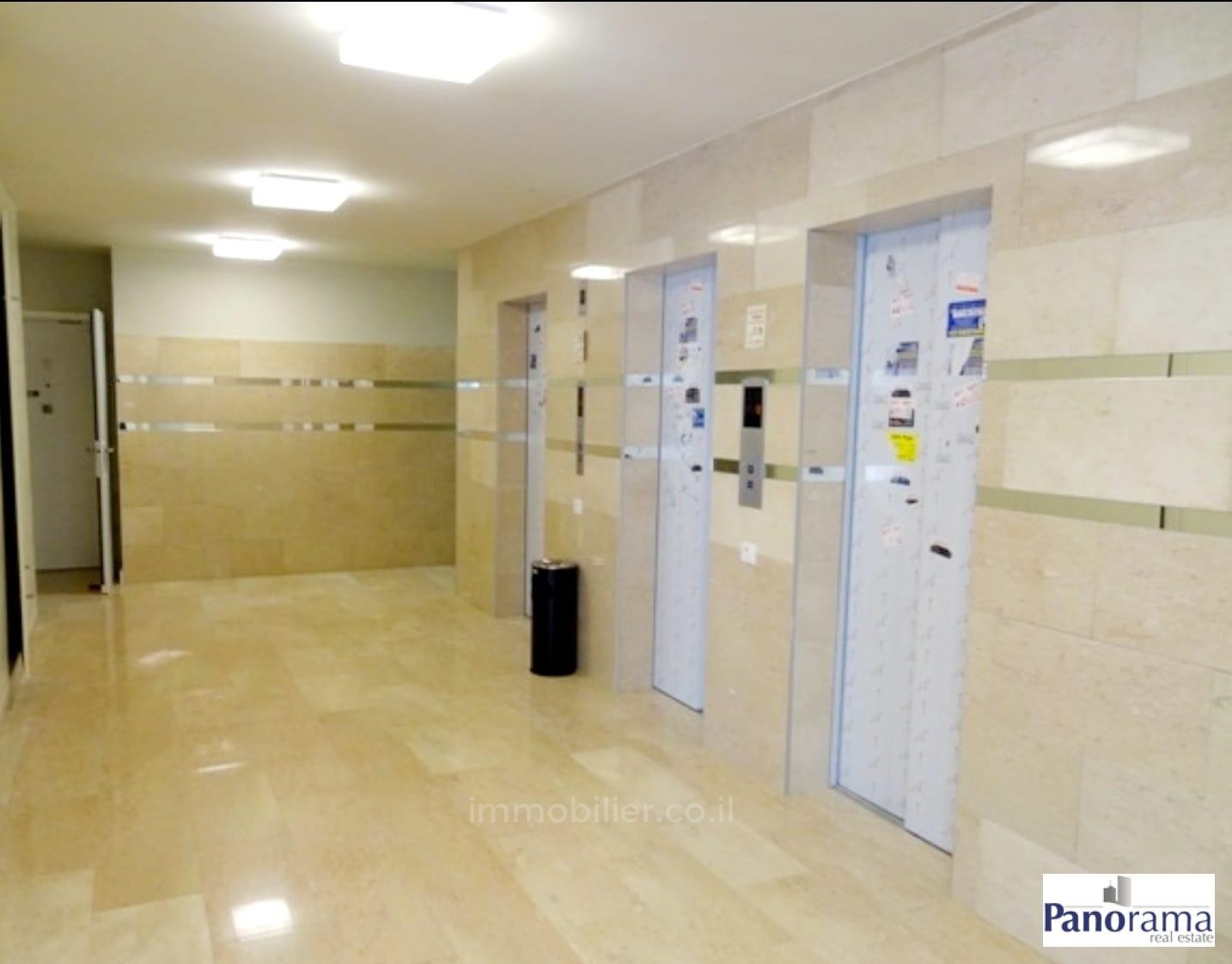 Apartamento 3 cômodos Ascalão Neve Ilan 233-IBL-1312