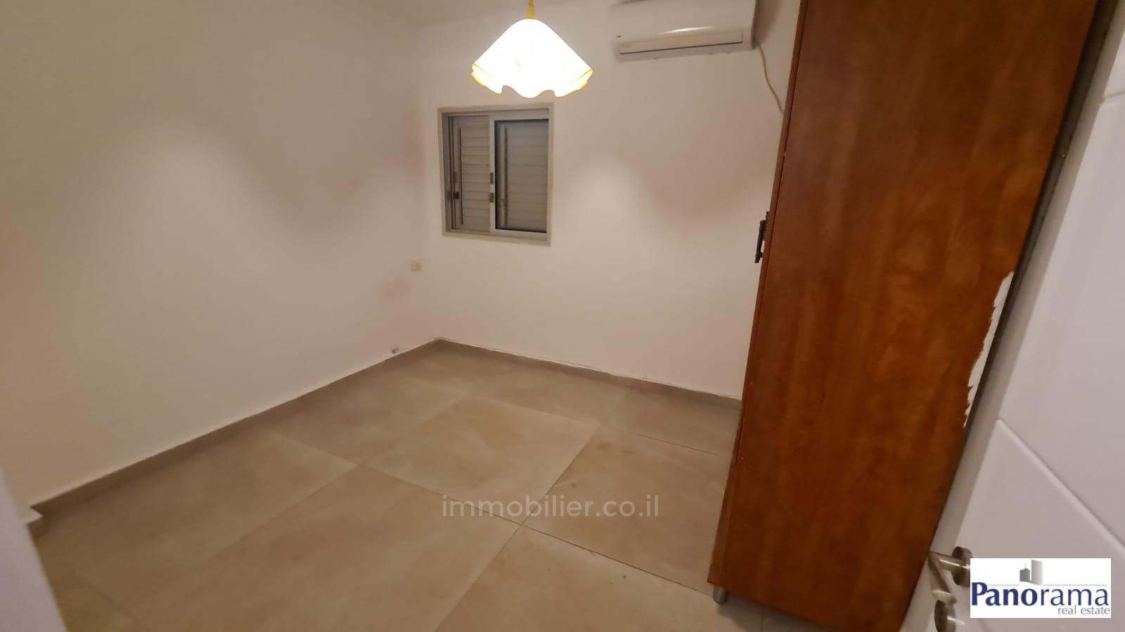 Apartamento 4 cômodos Ascalão Afridar 233-IBL-1336